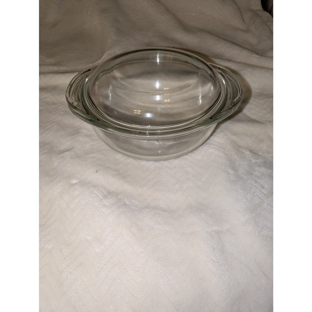 Vintage Glass Pyrex 7" Serving Bowl With Lid